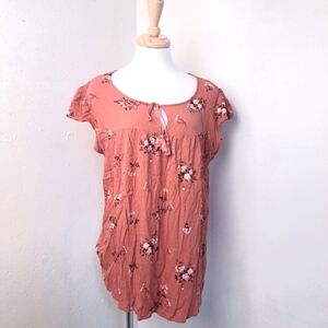 Denver Hayes | pink floral cute t shirt with front key hole tie up